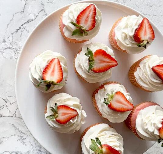CAKE MIX STRAWBERRY SUPER MOIST